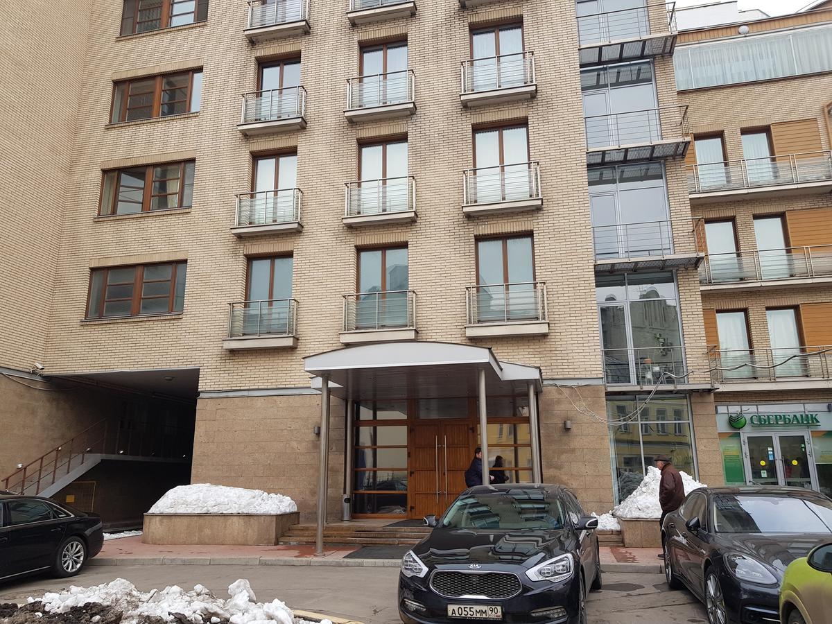 Capsule Hotel InterQUBE Bolshaya Polyanka Moskova Dış mekan fotoğraf
